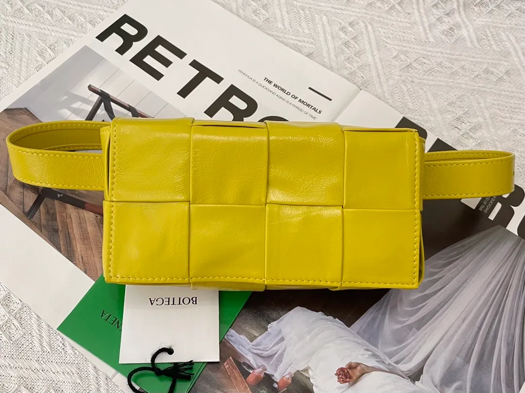 #𝐓𝐇𝐄 𝐁𝐄𝐋𝐓 𝐂𝐀𝐒𝐒𝐄𝐓𝐓𝐄 Checkered waist bag cassette has an updated version🆕The waxed cowhide material is very light and shiny, has a cool feeling, and has the same high-end touch as always. ⚠️The second-generation upgraded version has a long strap of 136cm, tall people can also wear it cross-body at will It is also suitable for boys. It is suitable for couples. It can be used as a handbag, waist bag, crossbody or shoulder bag. It’s small and exquisite, but packs a punch: 💄lipstick 🕶️sunglasses, etc.⋯pack it all! It continues the square shape of the cassette bag and does not deform after loading. It has a very concave shape! Model: 6815# S18.5x5x9.5